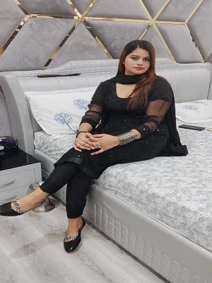 Call Girl in Pratapgarh